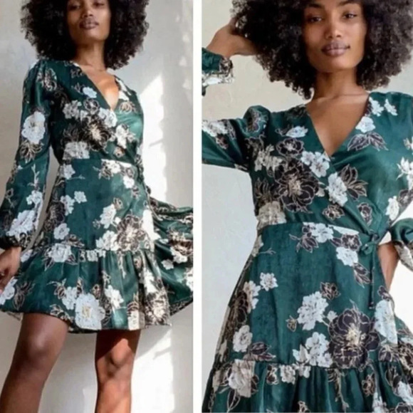 NWT LULUS Green Floral Satin Long‎ Sleeve Mini Dress So Splendid S - Picture 3 of 13